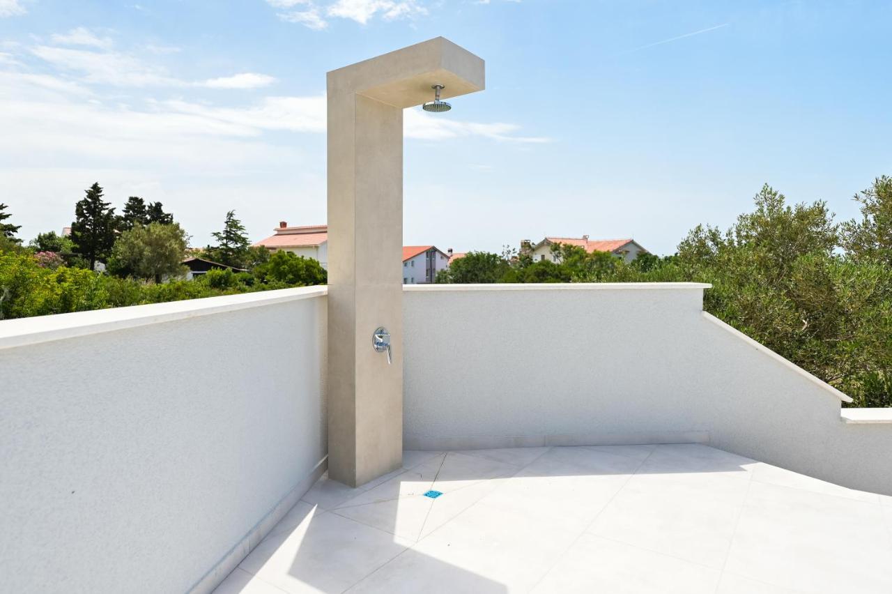 Apartamento The Eagle Novalja Exterior foto