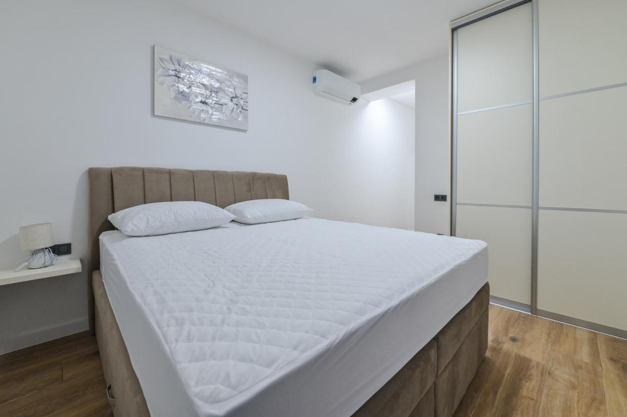 Apartamento The Eagle Novalja Exterior foto